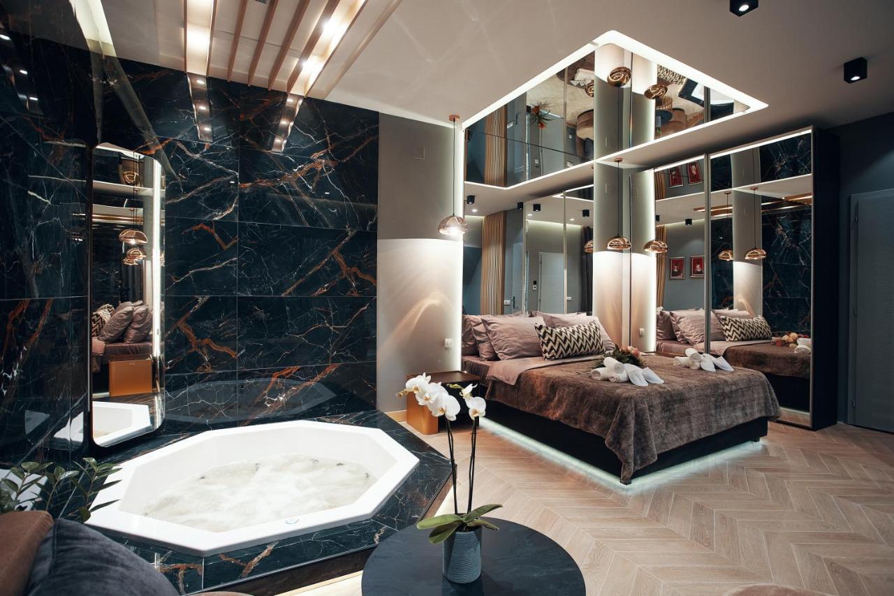 Monza Mirror Apartment Kikinda Exteriér fotografie